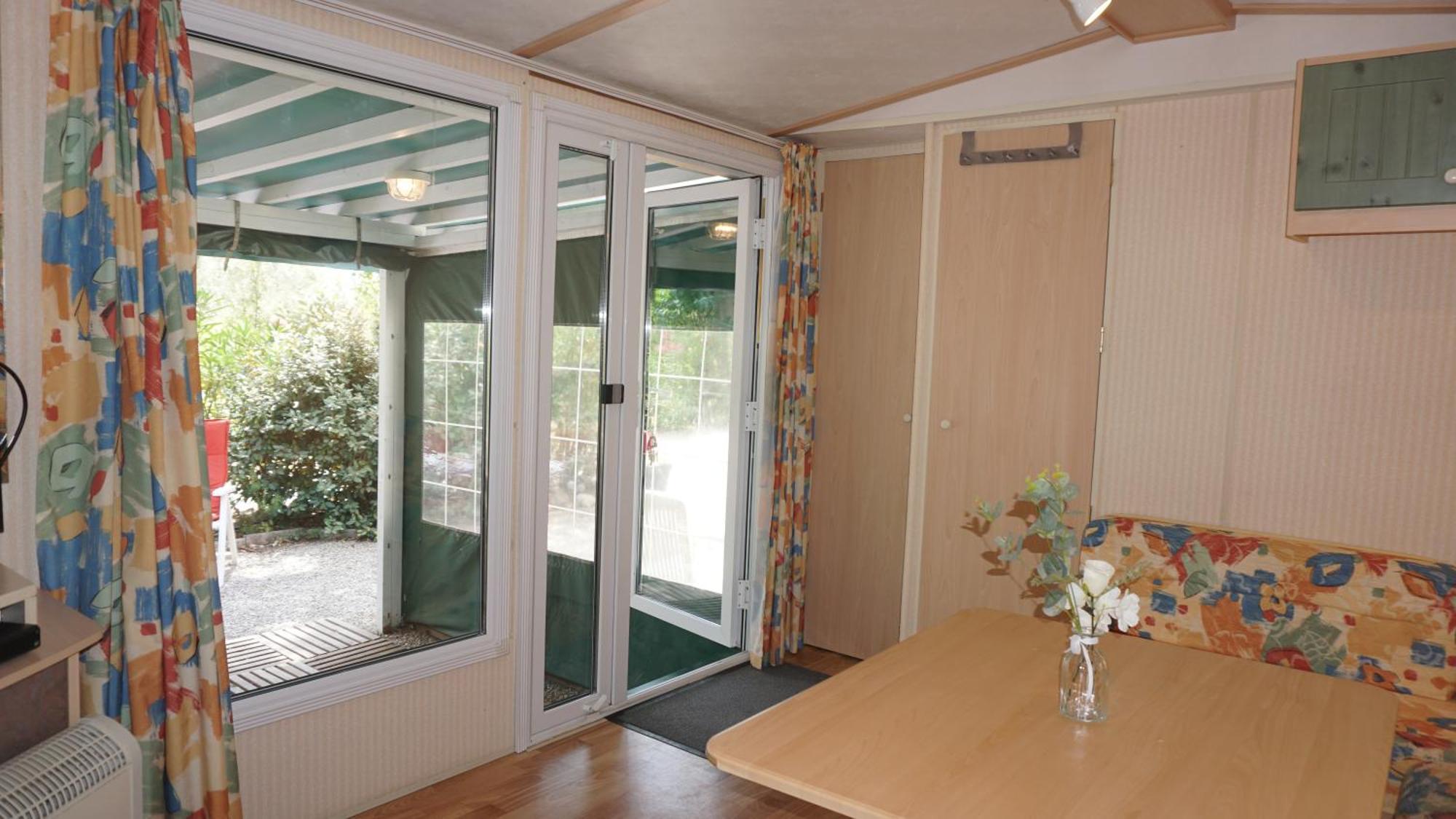 Chalets Met Buitenkeuken Op Camping Lei Suves - Joycasa Roquebrune-sur-Argens Room photo